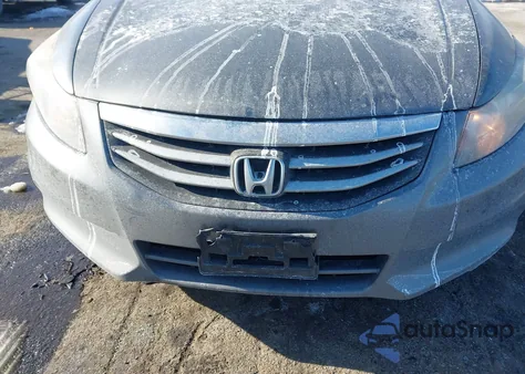 2011 Honda Accord 2.4 Lx z USA, uszkodzony, nr VIN 1HGCP2F3XBA141453